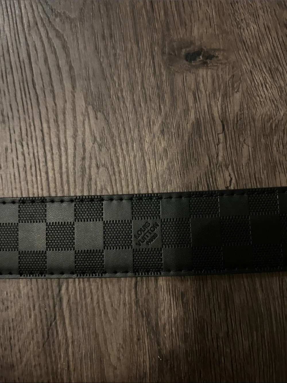 Black Designer-Style Men's Leather Belt with Matte LV Buckle